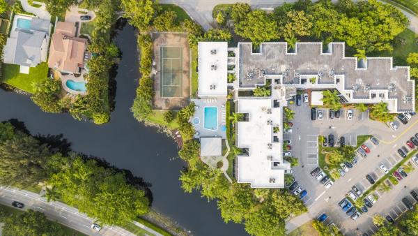 Manaranda Village, 1021 Mockingbird Ln #211, Plantation, Florida 33324, image 1