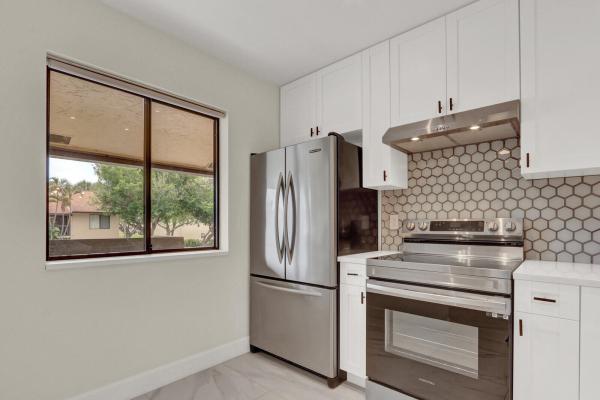 Kensington Walk, 21938 Remsen Ter #203, Boca Raton, Florida 33433, image 2