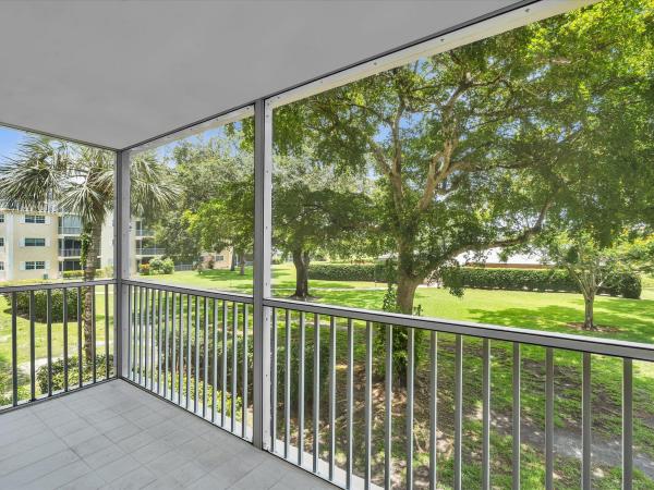 Briarwood Club, 9101 W Sample Rd #204, Coral Springs, Florida 33065, image 2