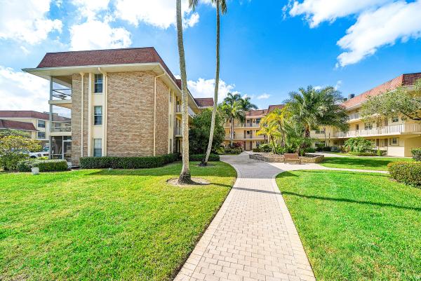 Tamberlane, 5540 Tamberlane Cir #221, Palm Beach Gardens, Florida 33418, image 2