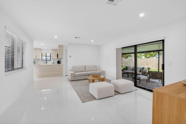Tropic Palms, 513 Lindell Blvd, Delray Beach, Florida 33444, image 1