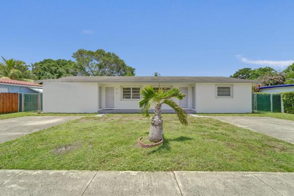 Hollywood Beach Heights, 5830 Garfield St, Hollywood, Florida 33021, image 2