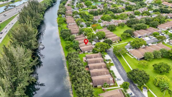 570 Woodgate Cir #A, Sunrise, Florida 33326, image 1