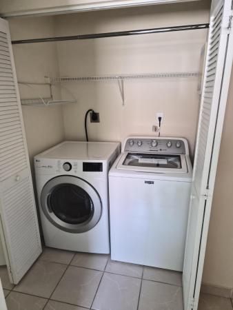 Lakes Of Newport, 7306 NW 1st Mnr, Plantation, Florida 33317, image 2