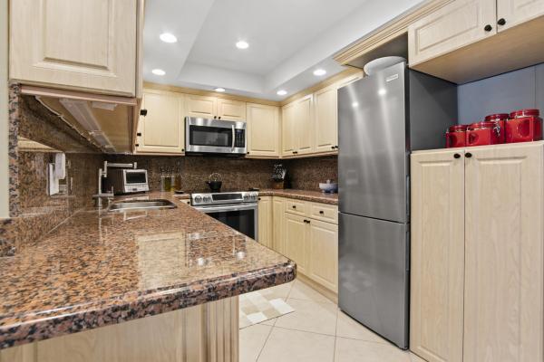 The Hemispheres, 1985 S Ocean Dr #17D, Hallandale Beach, Florida 33009, image 3