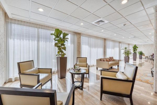 The Hemispheres, 1985 S Ocean Dr #17D, Hallandale Beach, Florida 33009, image 1