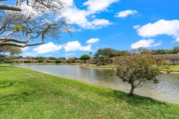 8286 Springlake Dr, Boca Raton, Florida 33496, image 1