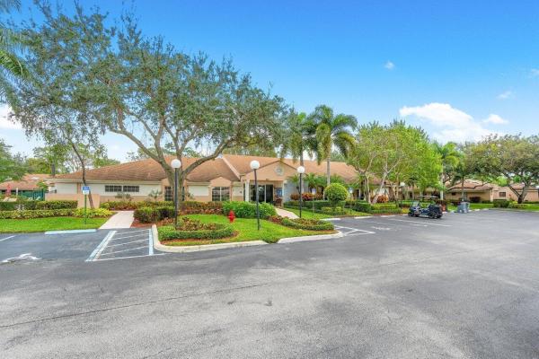 8286 Springlake Dr, Boca Raton, Florida 33496, image 3