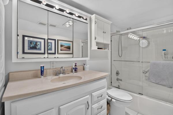 Lakeshore Lodge, 298 SE 6th Ave #9, Pompano Beach, Florida 33060, image 2