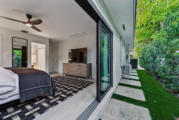 South Coral Point, 2056 NE 21st Ct, Wilton Manors, Florida 33305, image 2