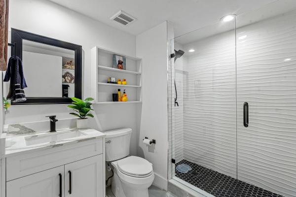 Marina Grande Club & Residences, 2640 Lake Shore Dr #2112, Riviera Beach, Florida 33404, image 2