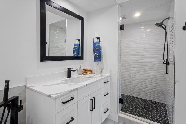 Marina Grande Club & Residences, 2640 Lake Shore Dr #2112, Riviera Beach, Florida 33404, image 2