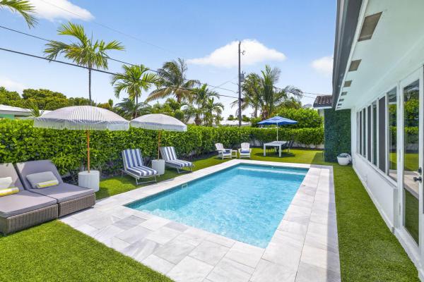 Lake Placid, 2917 NE 35th Ct, Lighthouse Point, Florida 33064, image 2