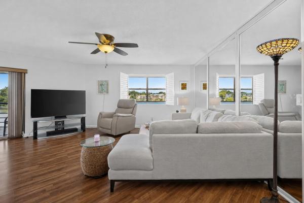Northlake, 313 Lake Cir #316, North Palm Beach, Florida 33408, image 2