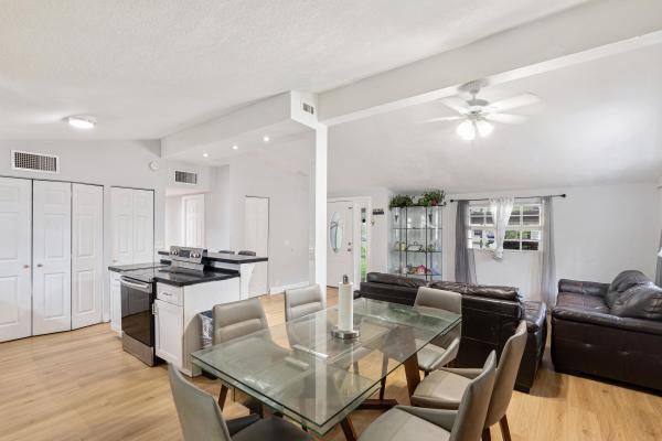 3872 Mackinac Rd, Lake Worth, Florida 33462, image 2