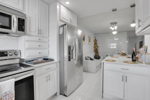 North Gardens Of Deerfield Beach, 700 SE 6th Ave #107, Deerfield Beach, Florida 33441, image 3