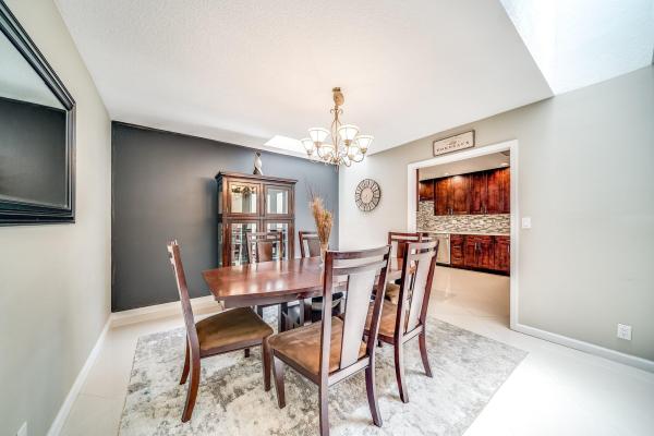 Sugar Pond Manor, 574 Juniper Pl, Wellington, Florida 33414, image 1