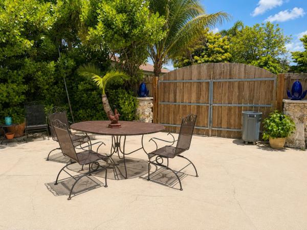17202 SW 149th Pl, Unincorporated Dade County, Florida 33187, image 3