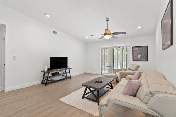 Thornhill Lake, 6721 Bridlewood Ct, Boca Raton, Florida 33433, image 2
