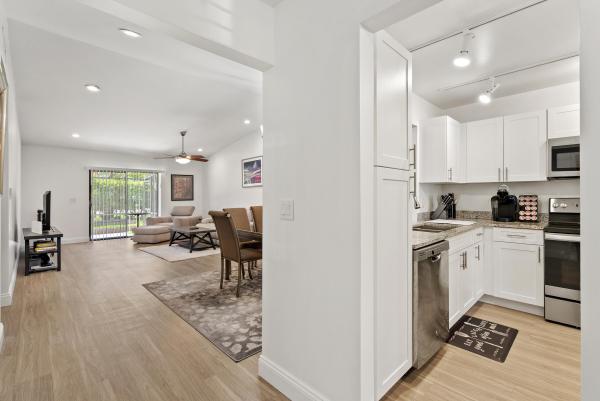Thornhill Lake, 6721 Bridlewood Ct, Boca Raton, Florida 33433, image 2