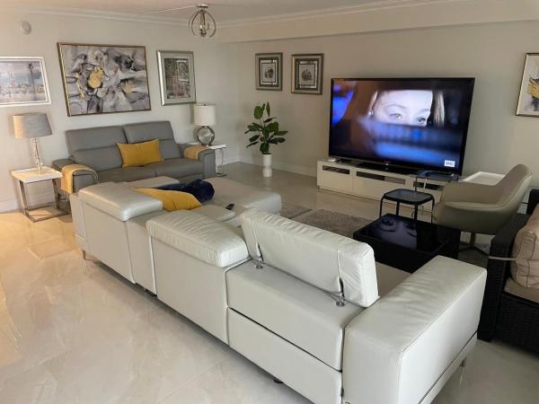 Sea Ranch Club C, 4900 N Ocean Blvd #912, Lauderdale By The Sea, Florida 33308, image 2