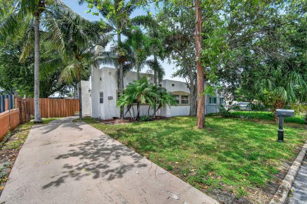 Bunker Hill, 1005 Selkirk St, West Palm Beach, Florida 33405, image 2
