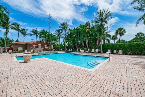 Montecito Palm Beach, 616 Clearwater Park Rd #1112, West Palm Beach, Florida 33401, image 2