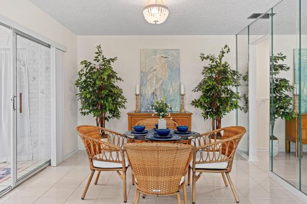 10098 S 40th Dr, Boynton Beach, Florida 33436, image 2