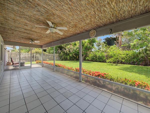 Chapel Court, 126 Chapel Ln, Tequesta, Florida 33469, image 1