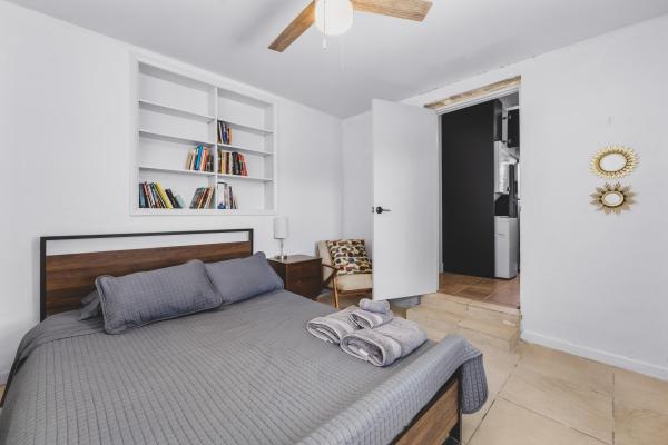 Poinsetta Park, 1625 Cleveland St, Hollywood, Florida 33020, image 3