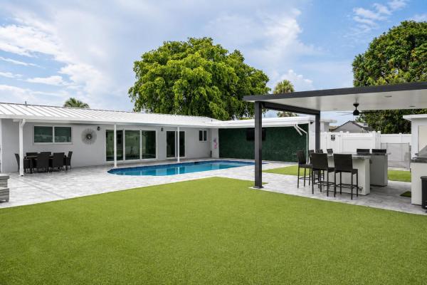 Fairlawn, 1316 SE 3rd Ave, Deerfield Beach, Florida 33441, image 2