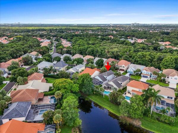 The Sanctuary, 83 Satinwood Ln, Palm Beach Gardens, Florida 33410, image 2