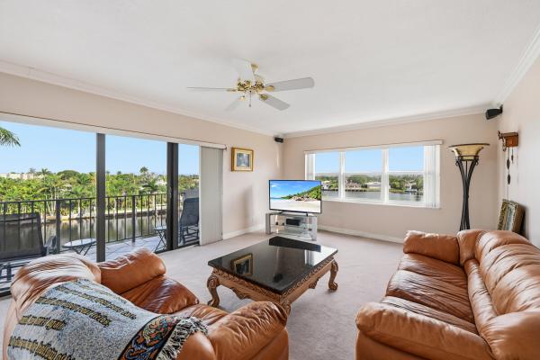 Rivers Bend, 1839 Middle River Dr #302, Fort Lauderdale, Florida 33305, image 3