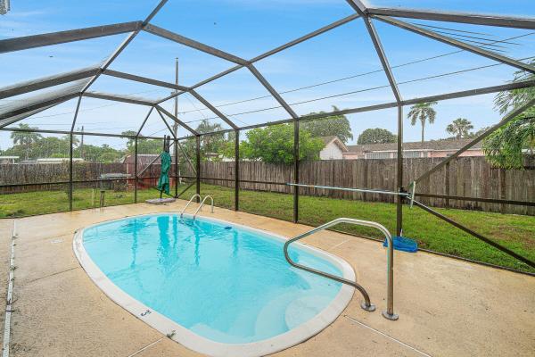Congress Park, 3195 Emerson Ave, Palm Springs, Florida 33461, image 3