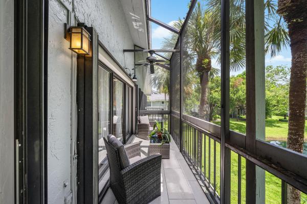Tennis Lodges, 11863 Wimbledon Cir #504, Wellington, Florida 33414, image 2