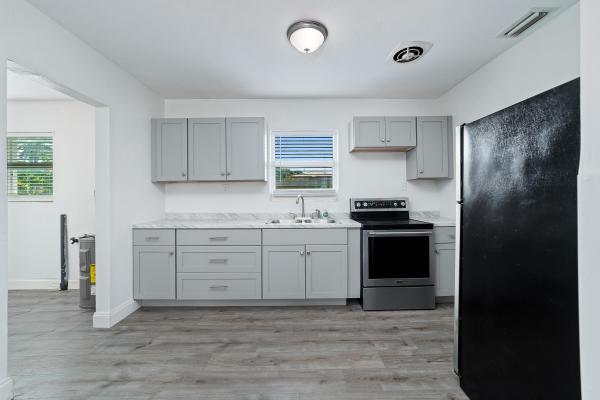 Oak Park, 317 NW 14th St, Belle Glade, Florida 33430, image 3
