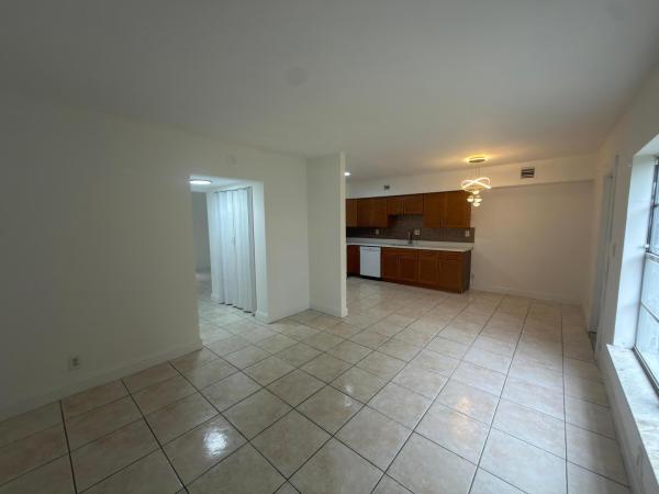 Tam O'Shanter Villas, 6583 Boulevard Of Champions, North Lauderdale, Florida 33068, image 2