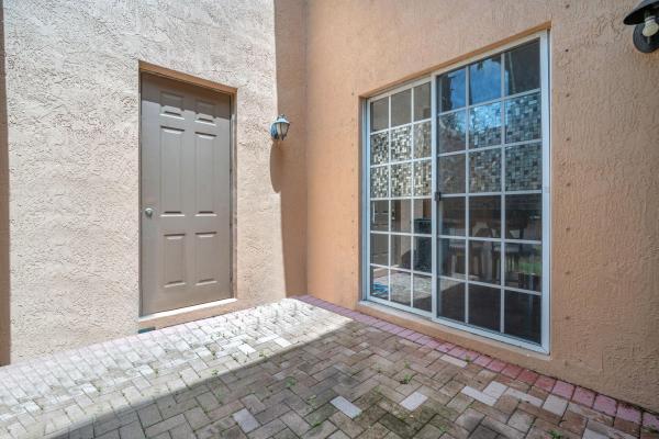 Meadow Pines, 516 SW 147th Ter #4-43, Pembroke Pines, Florida 33027, image 1