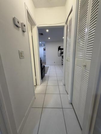 Lee, 1300 N 17th Ave #206, Hollywood, Florida 33020, image 3