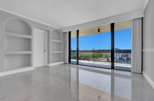 Washington Tower, 2000 Presidential Way #504, West Palm Beach, Florida 33401, image 2