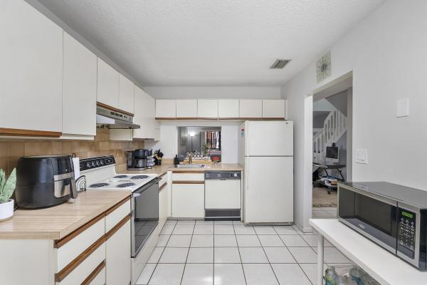 Golden Raintree 5, 4393 Carambola Cir N, Coconut Creek, Florida 33066, image 2