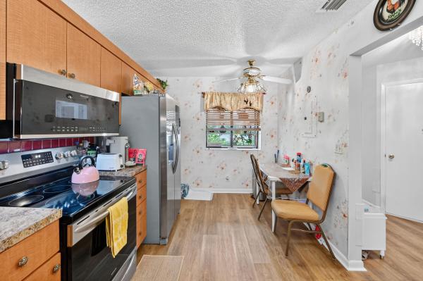 Baywood Village 3, 4587 Carambola Cir S #27218, Coconut Creek, Florida 33066, image 2