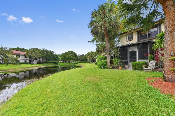 Baywood Village 3, 4587 Carambola Cir S #27218, Coconut Creek, Florida 33066, image 1