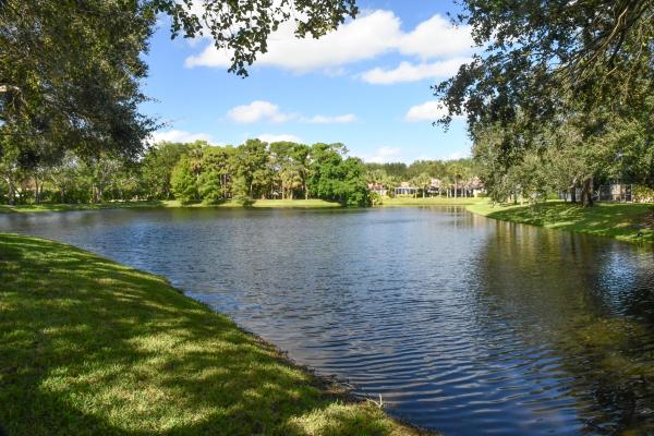 Oaks East, 447 Kelsey Park Dr, Palm Beach Gardens, Florida 33410, image 1