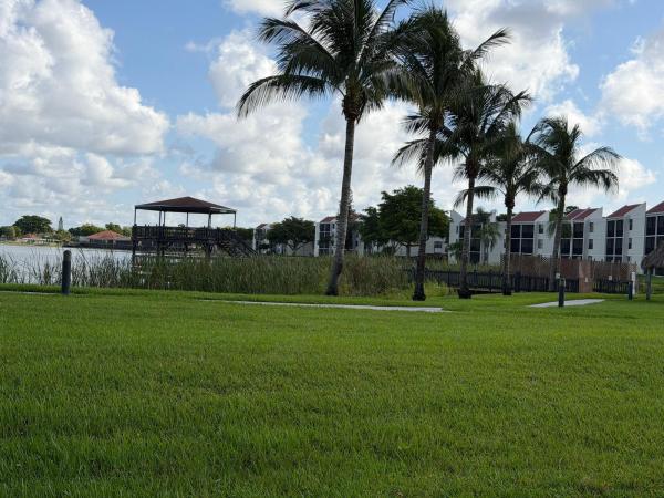 Lake Emerald, 118 Lake Emerald Dr #107, Oakland Park, Florida 33309, image 3