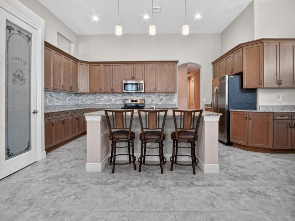 Meadowood Golf & Tennis Club, 9431 Meadowood Dr, Fort Pierce, Florida 34951, image 1