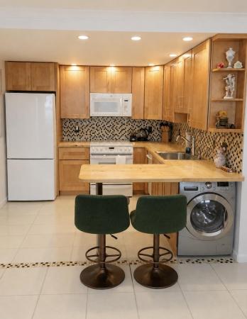 Millicent, 205 NE 3rd St #104, Boynton Beach, Florida 33435, image 3