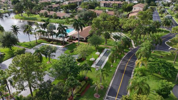 Pine Ridge North 2, 627 Sea Pine Way #C2, Greenacres, Florida 33415, image 3