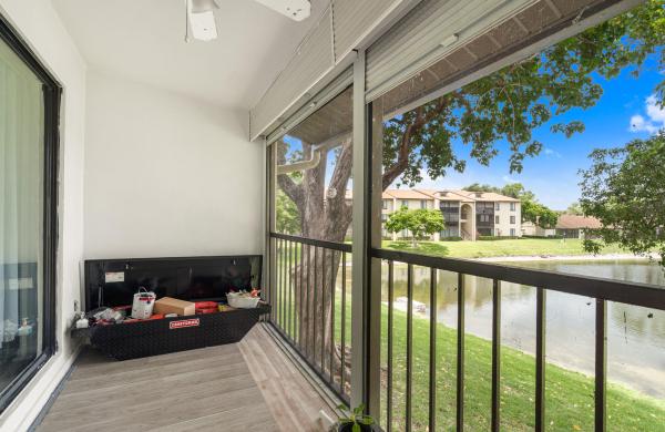 Pine Ridge North 2, 610 Sea Pine Way #H2, Greenacres, Florida 33415, image 2
