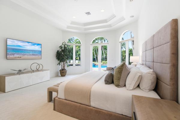 Le Rivage, 17165 Avenue Le Rivage, Boca Raton, Florida 33496, image 2